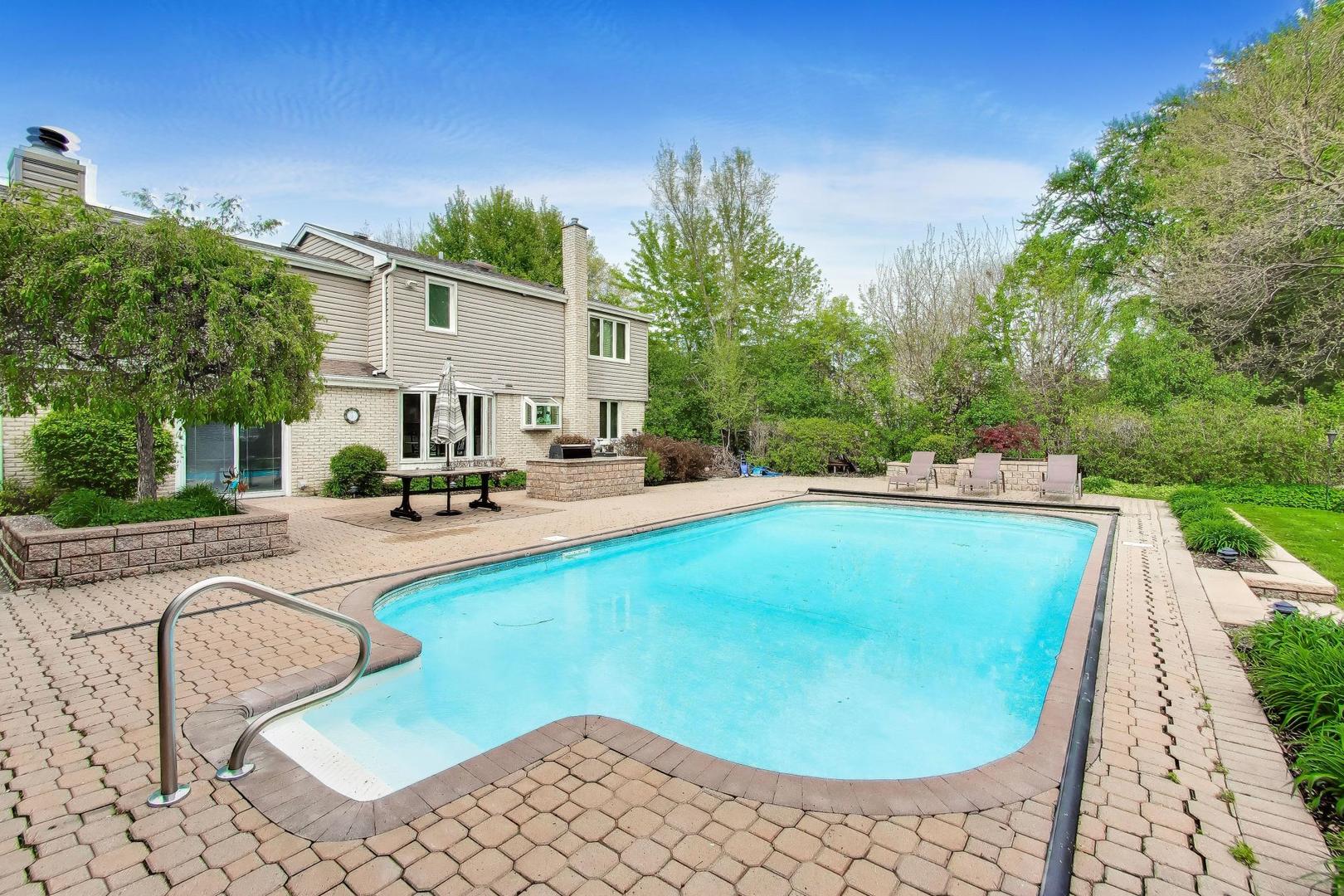 309 E Russet Way, Palatine, IL 60067