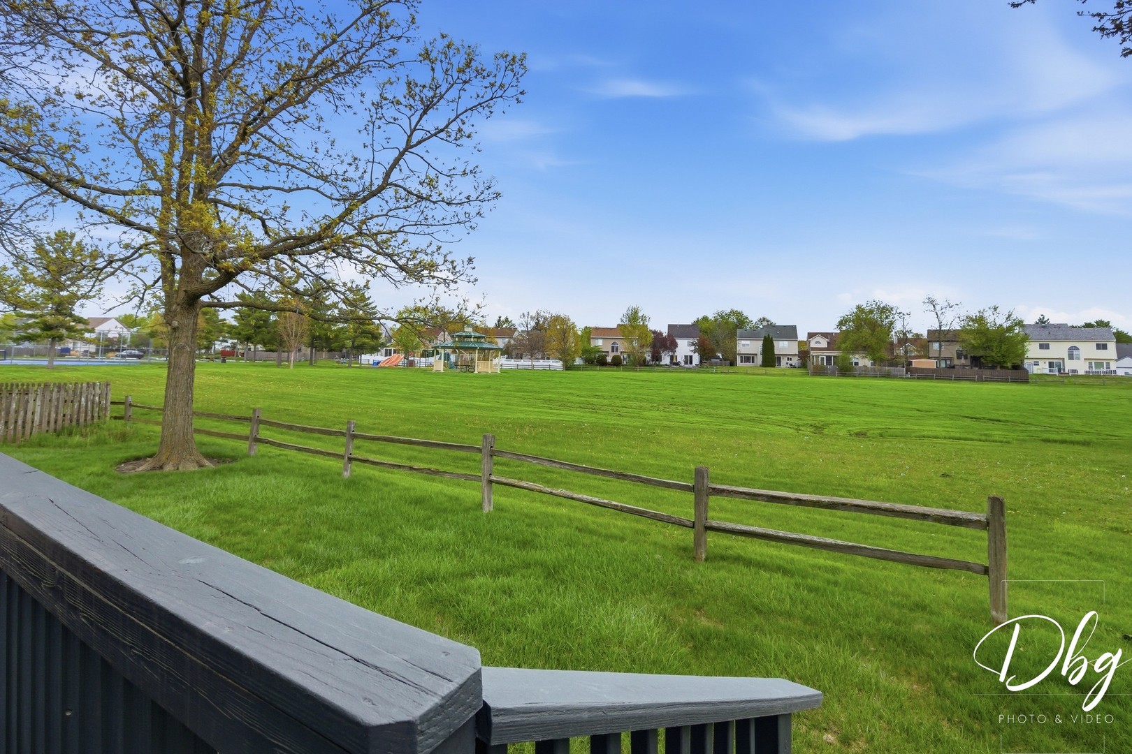 2225 N Old Pond Court, Round Lake Beach, IL 60073