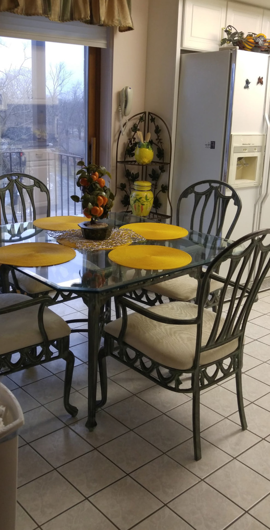 3640 186th Street #405, Lansing, IL 60438