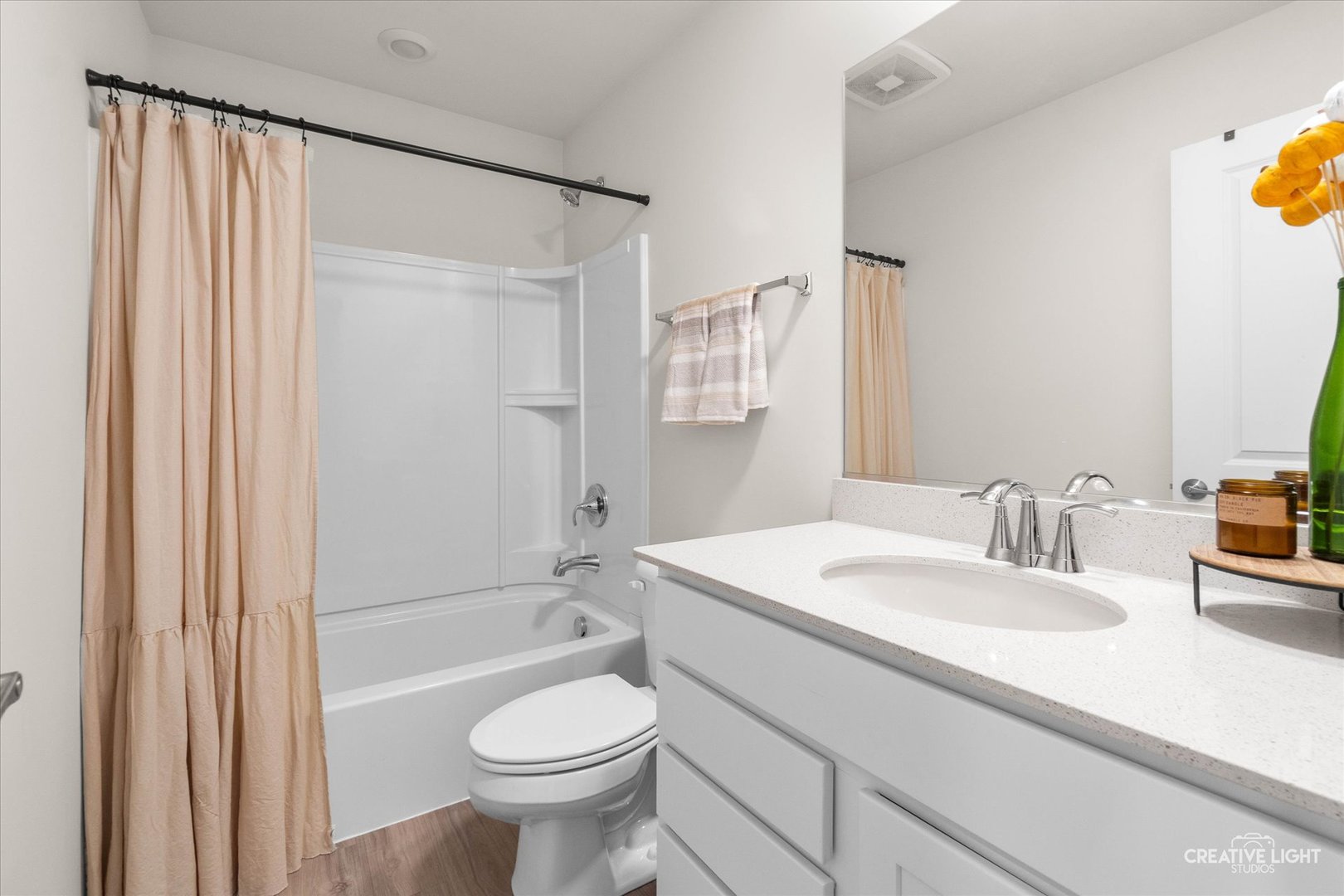 506 Creek Drive, Oswego, IL 60543