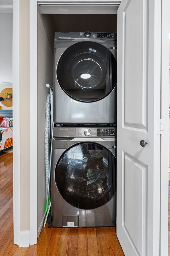 1477 S County Farm Road #1-1, Wheaton, IL 60189