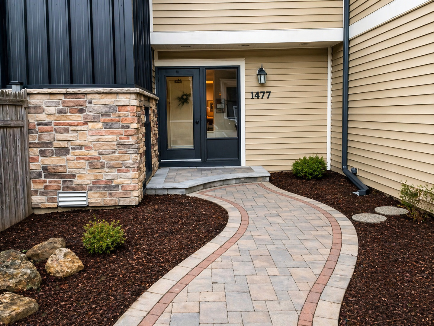 1477 S County Farm Road #1-1, Wheaton, IL 60189