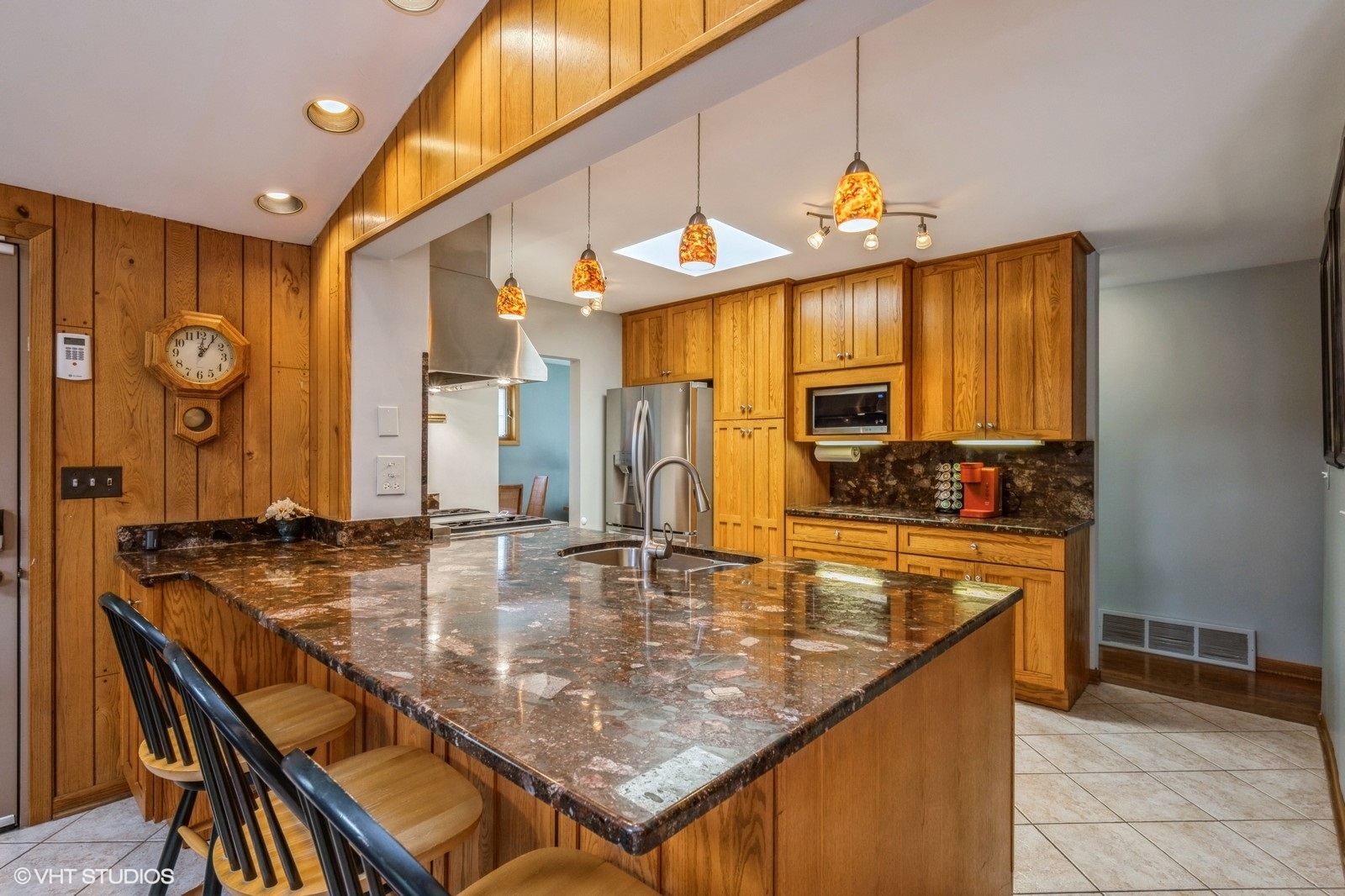 2530 Donald Court, Glenview, IL 60025