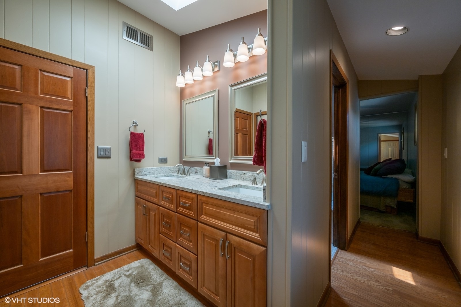 2530 Donald Court, Glenview, IL 60025