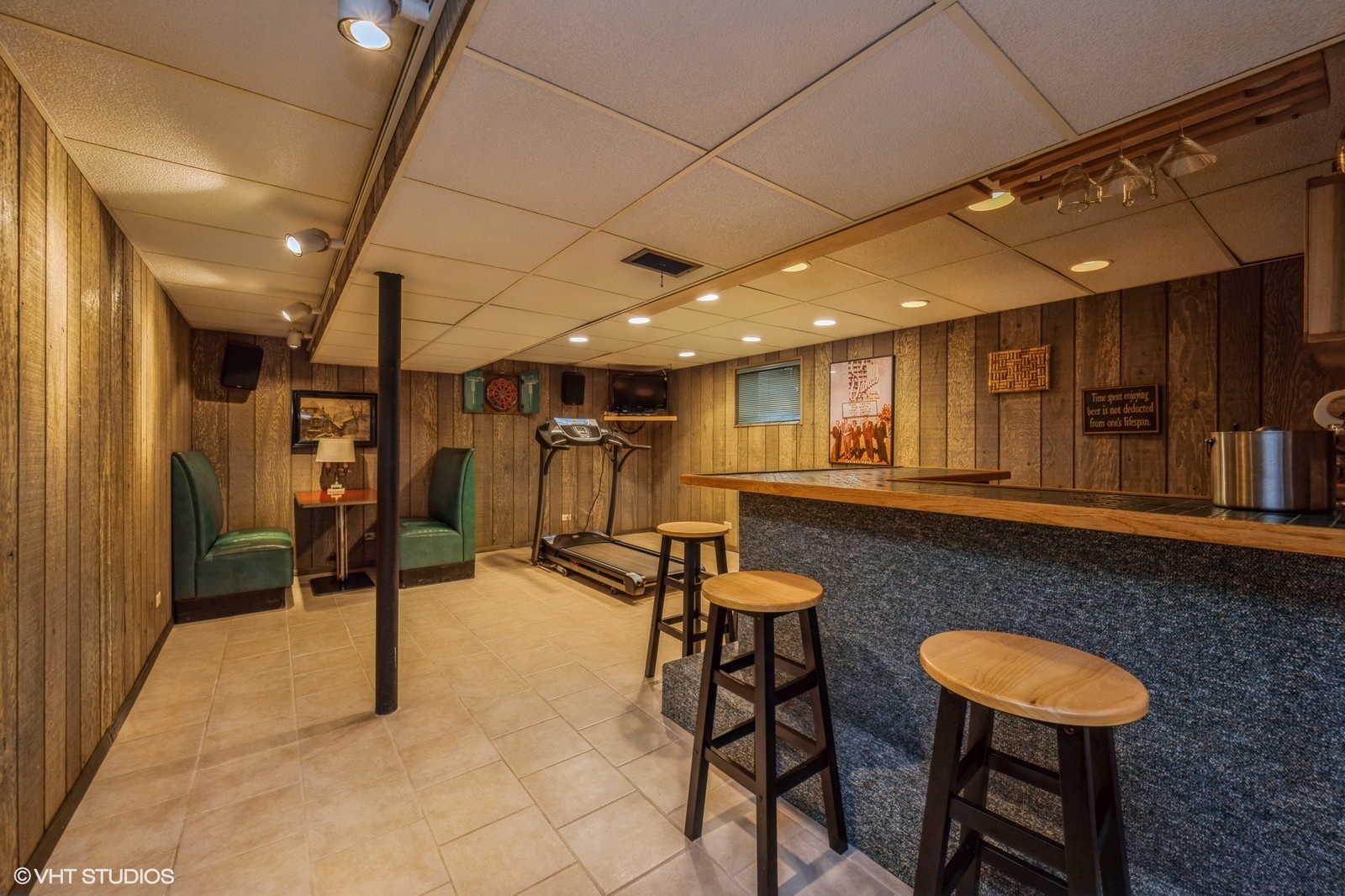 2530 Donald Court, Glenview, IL 60025