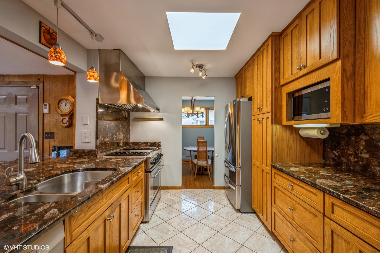 2530 Donald Court, Glenview, IL 60025