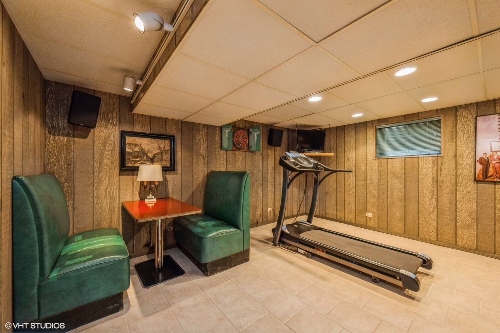 2530 Donald Court, Glenview, IL 60025