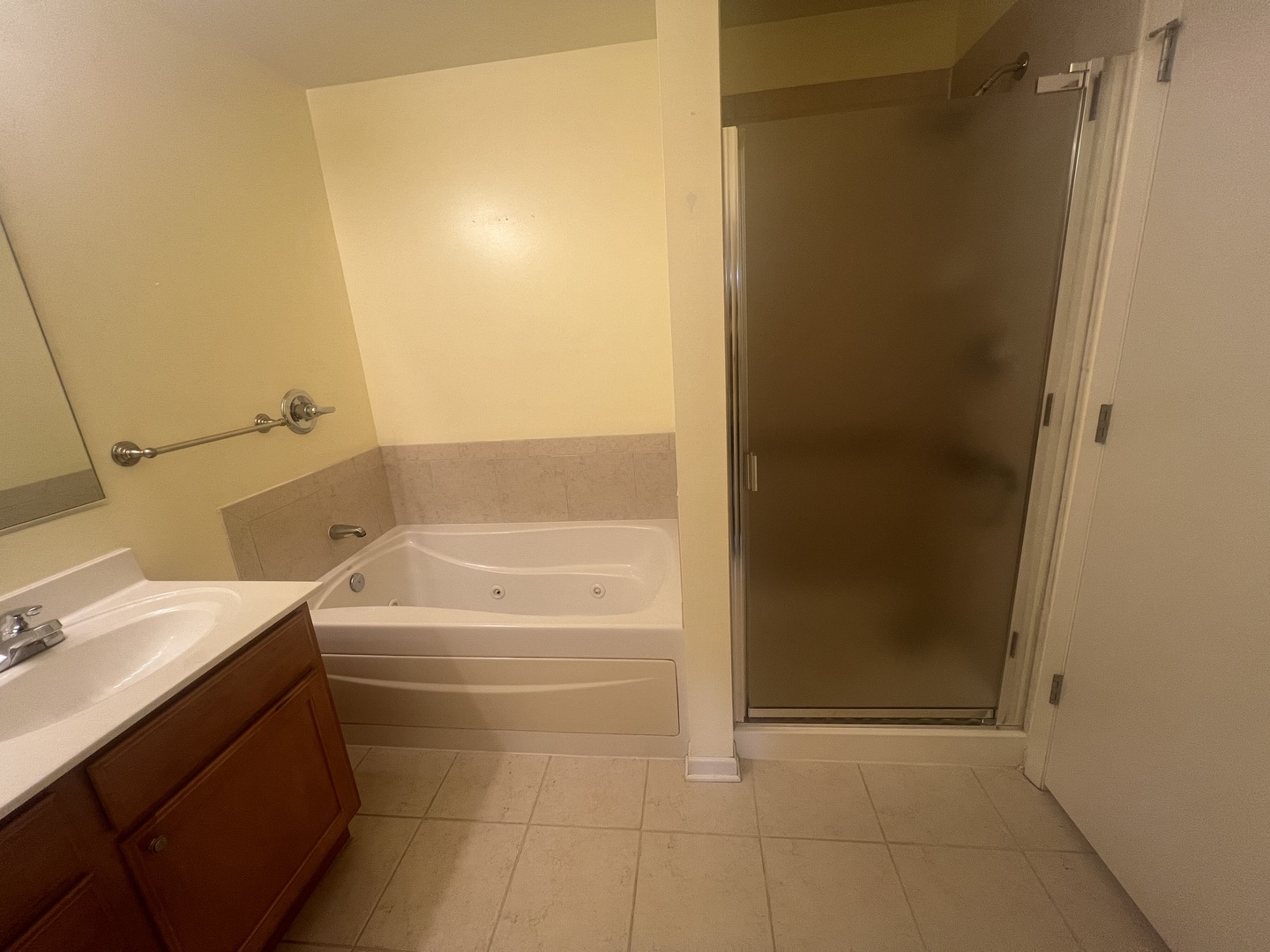 511 Prestwick Lane #406, Wheeling, IL 60090