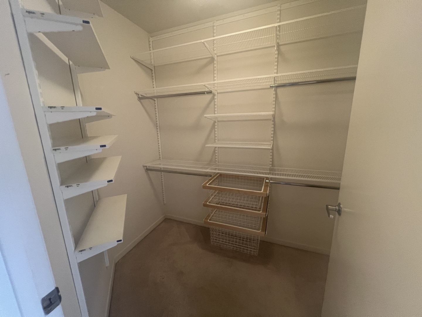 511 Prestwick Lane #406, Wheeling, IL 60090