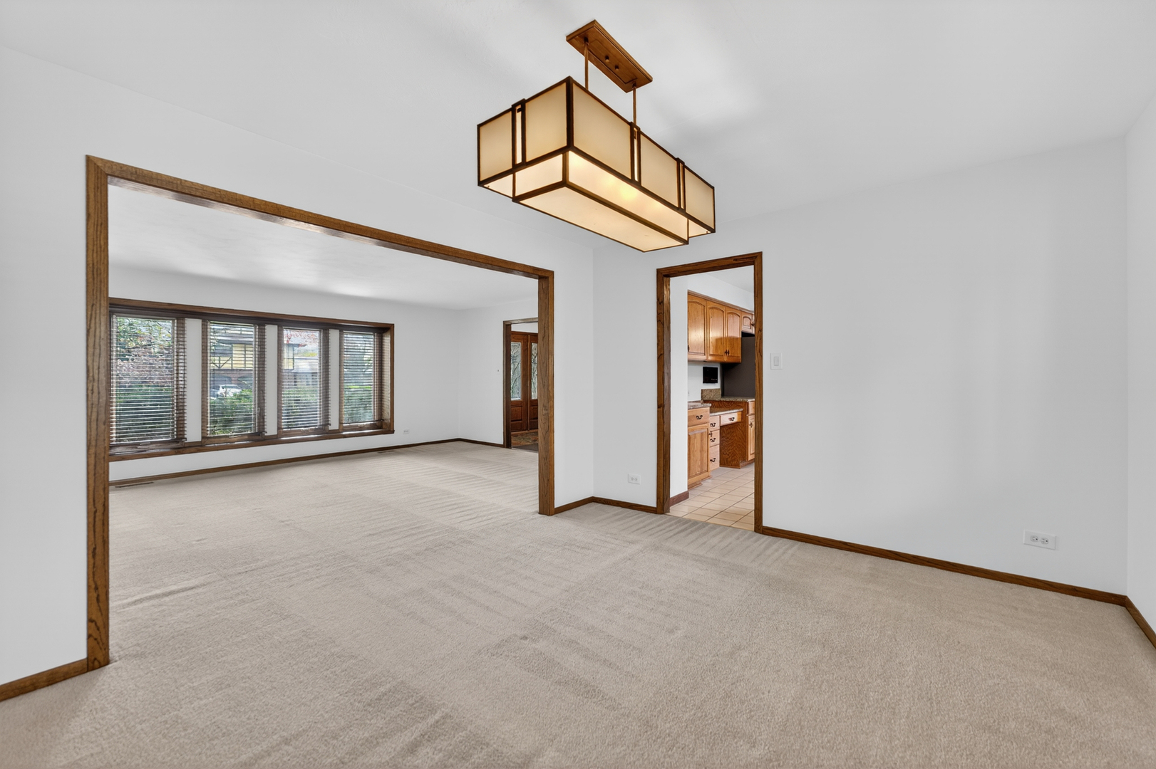 236 Saugus Lane, Schaumburg, IL 60173