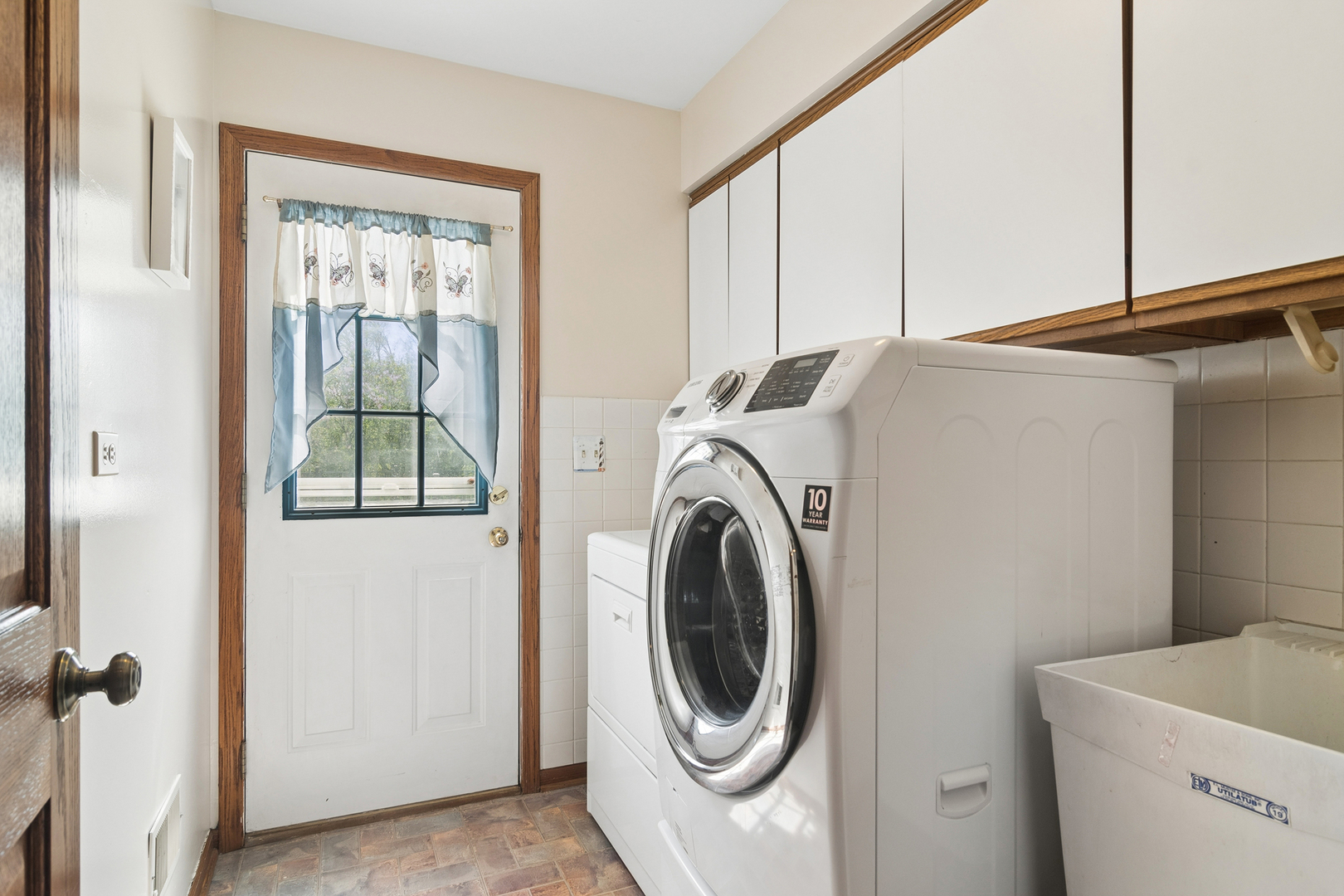 305 Anne Court, Prospect Heights, IL 60070