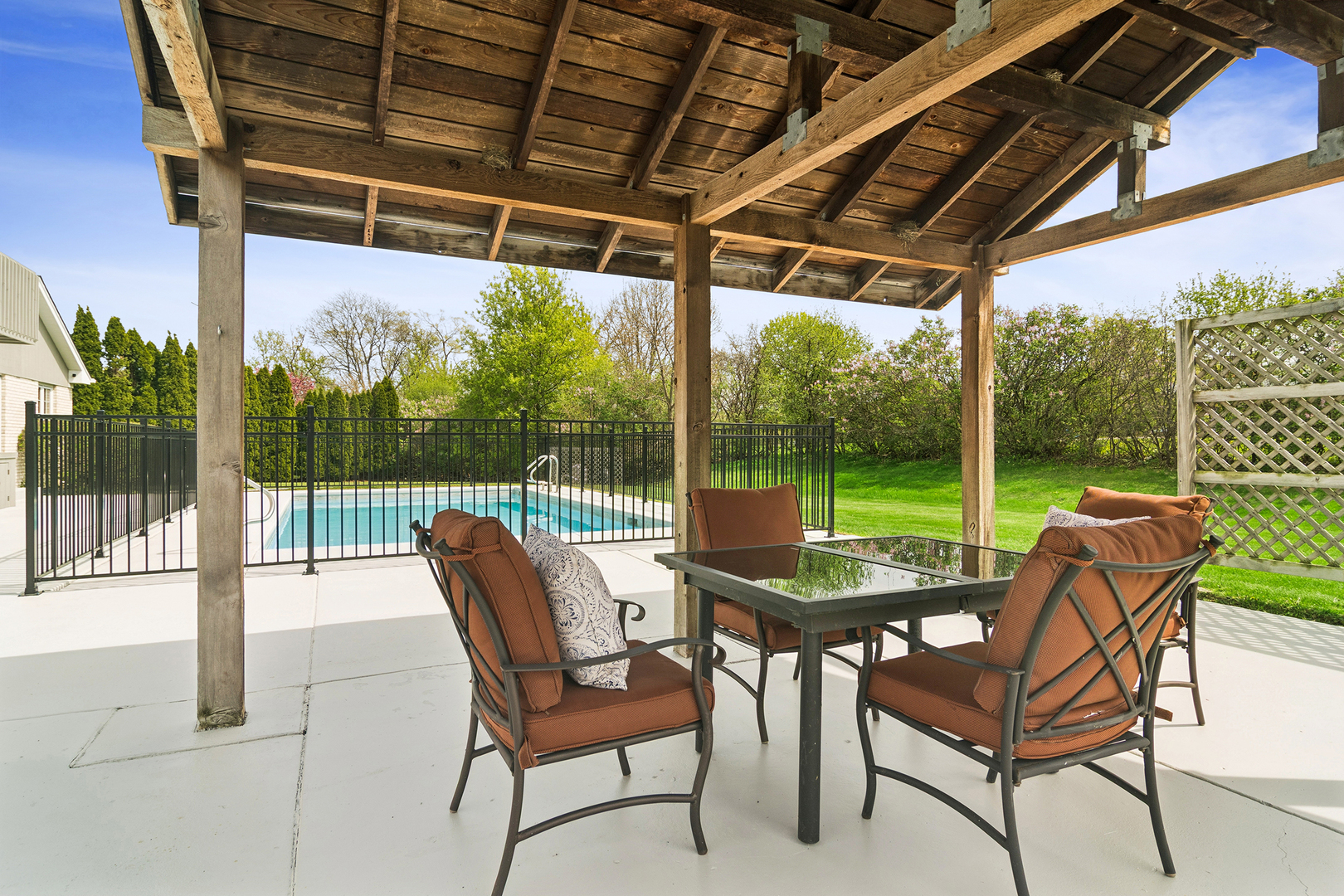 305 Anne Court, Prospect Heights, IL 60070