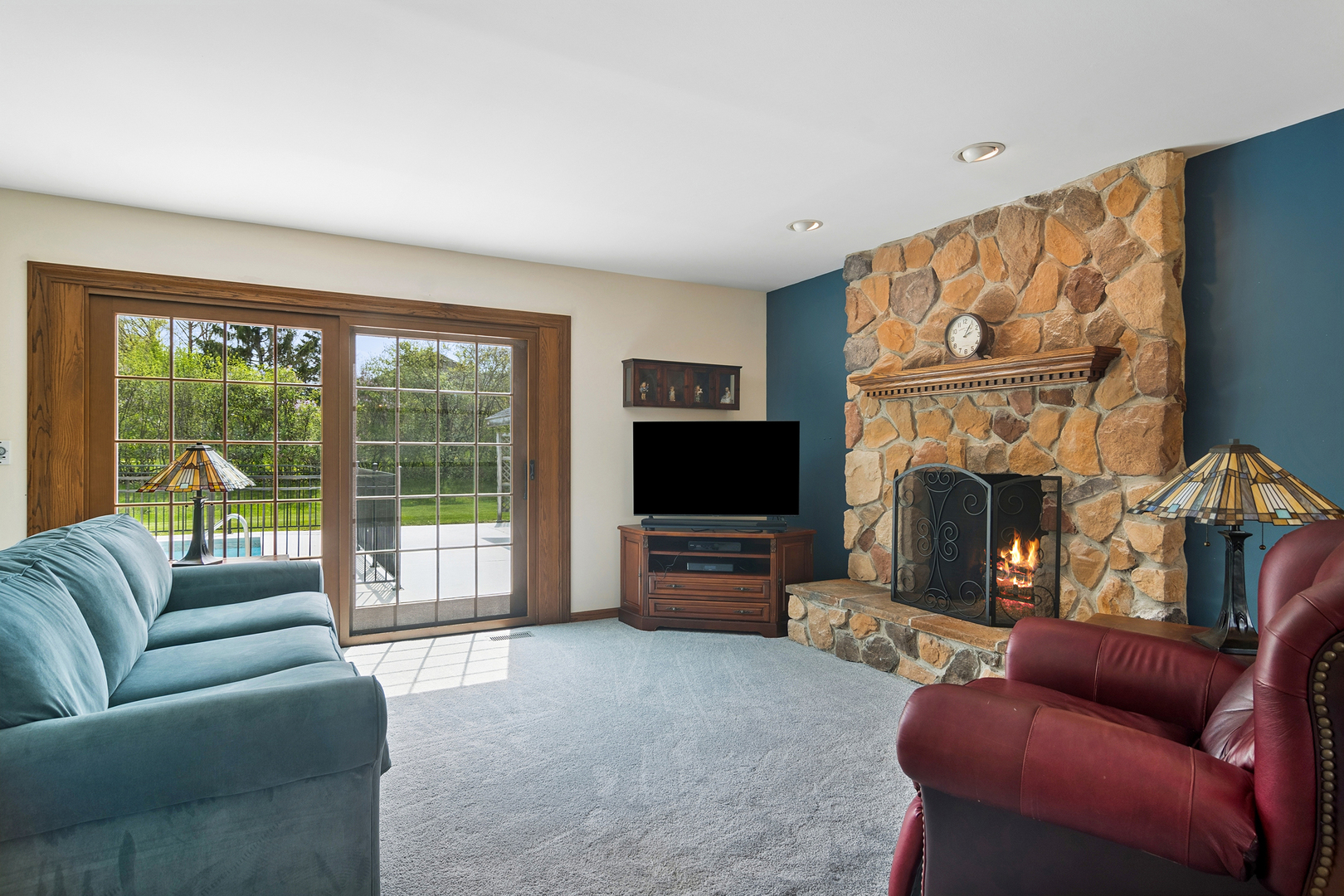 305 Anne Court, Prospect Heights, IL 60070