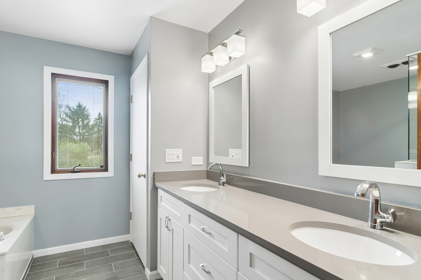 305 Anne Court, Prospect Heights, IL 60070