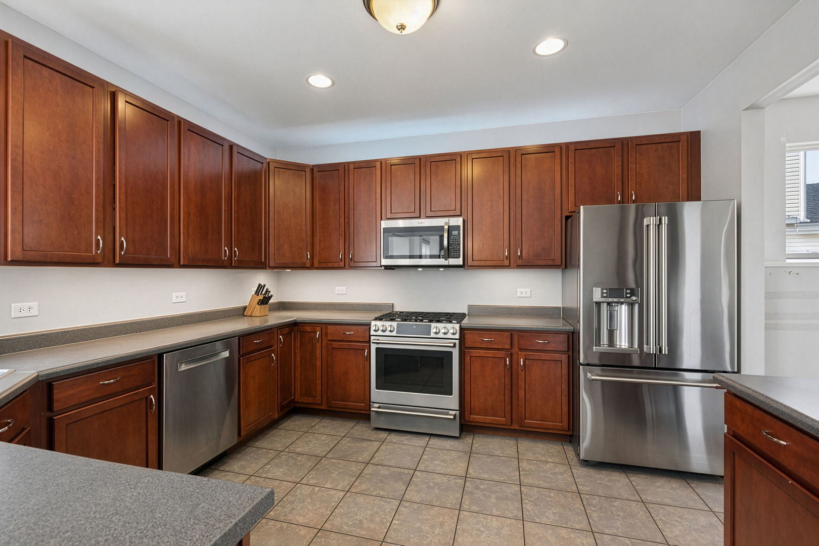 6404 Roth Court, Joliet, IL 60431