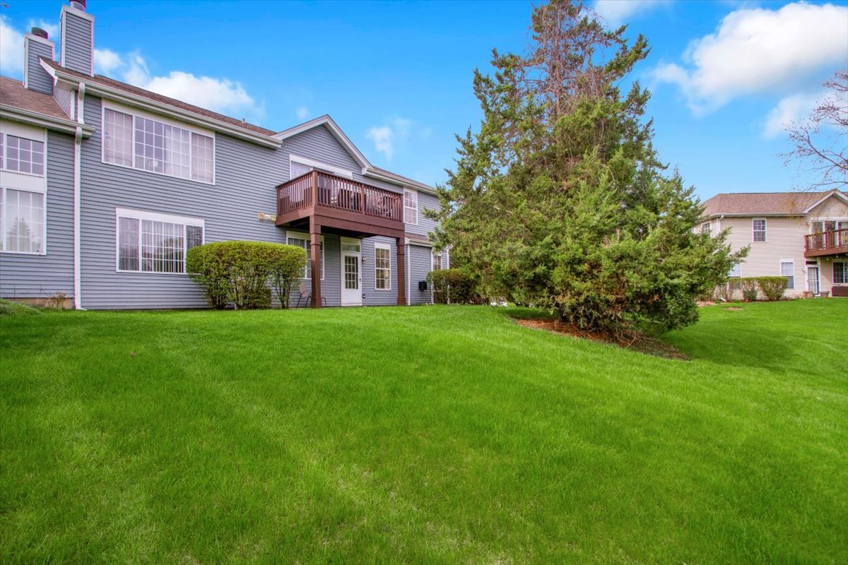 501 King Avenue #501, East Dundee, IL 60118