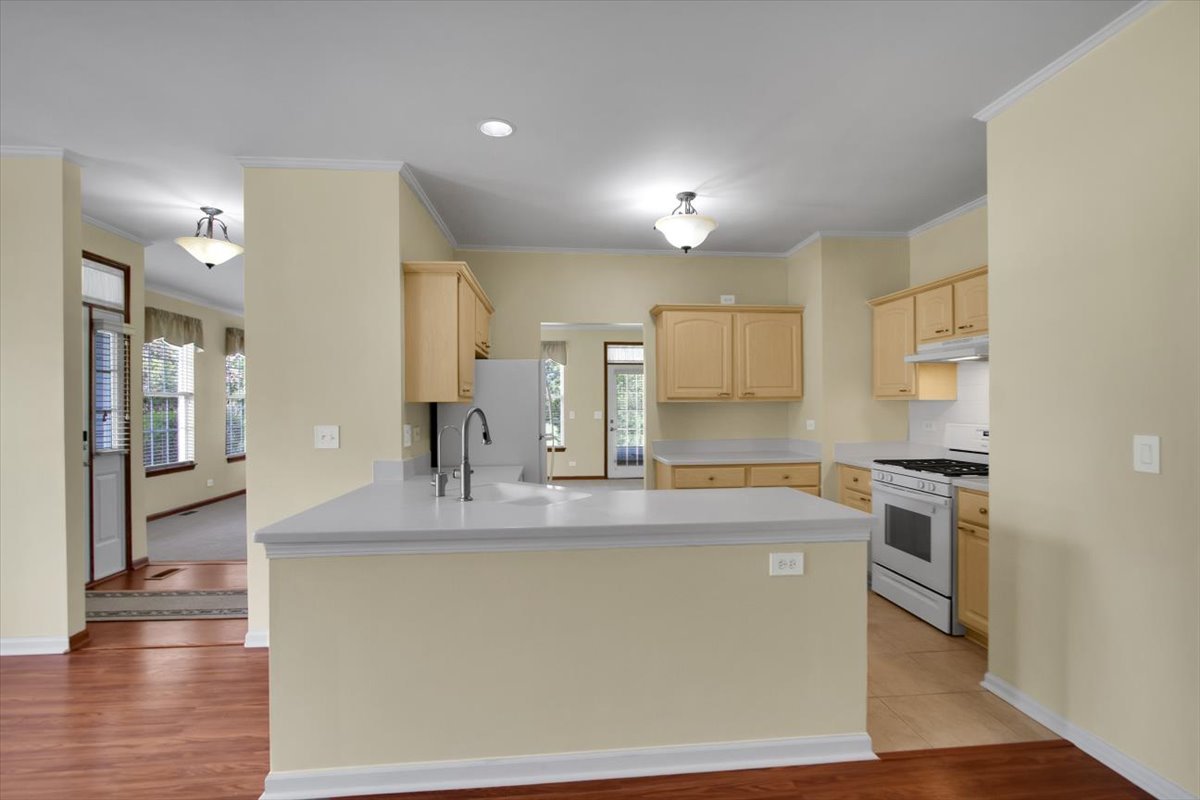 501 King Avenue #501, East Dundee, IL 60118