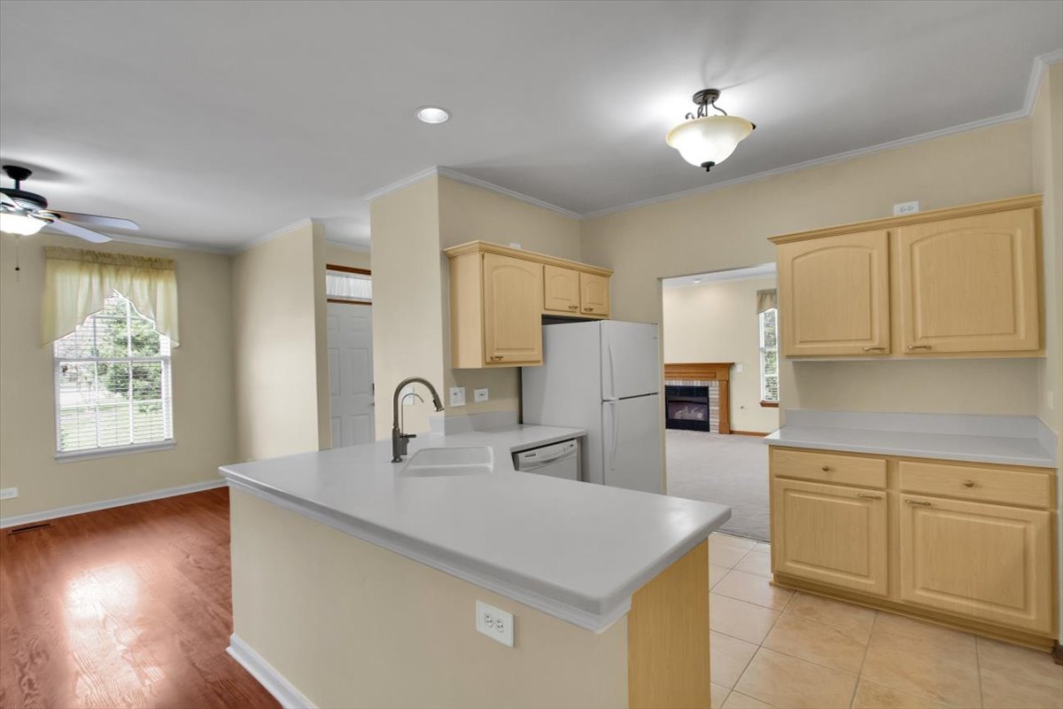 501 King Avenue #501, East Dundee, IL 60118