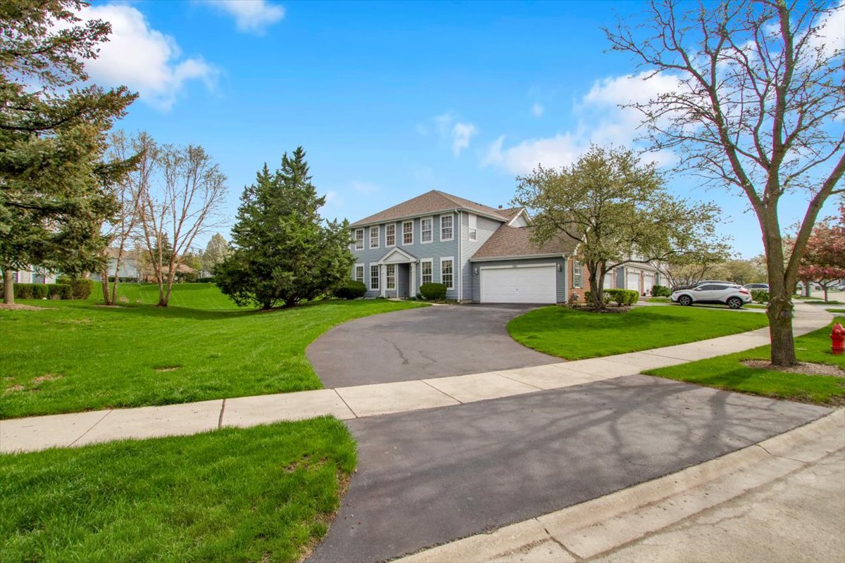 501 King Avenue #501, East Dundee, IL 60118