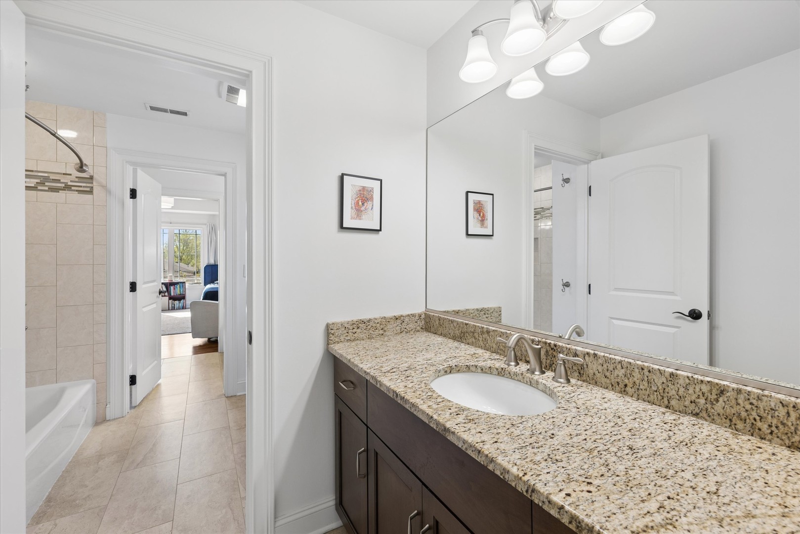 700 S Swain Avenue, Elmhurst, IL 60126