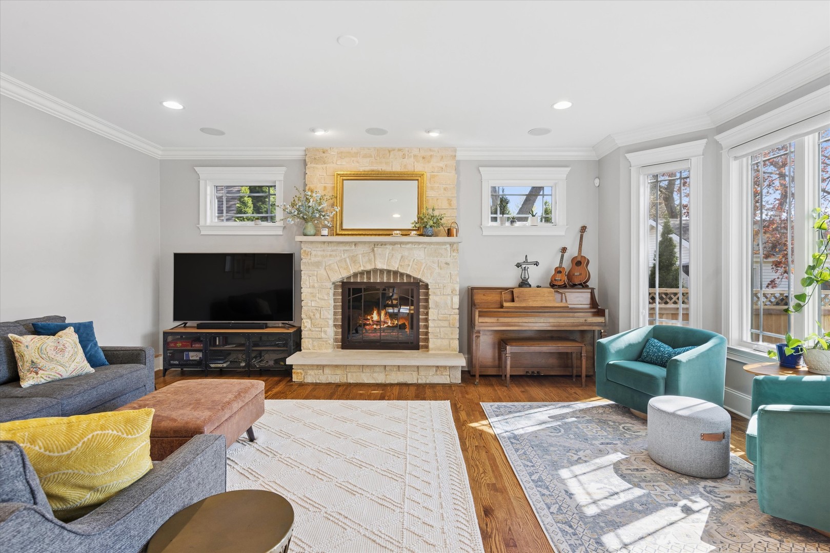 700 S Swain Avenue, Elmhurst, IL 60126