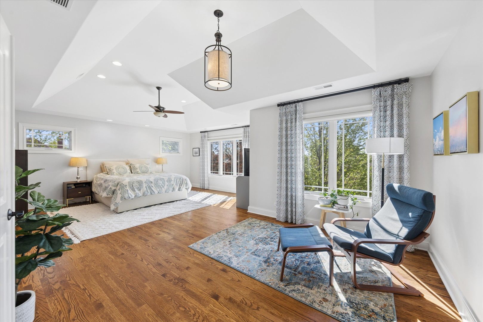 700 S Swain Avenue, Elmhurst, IL 60126