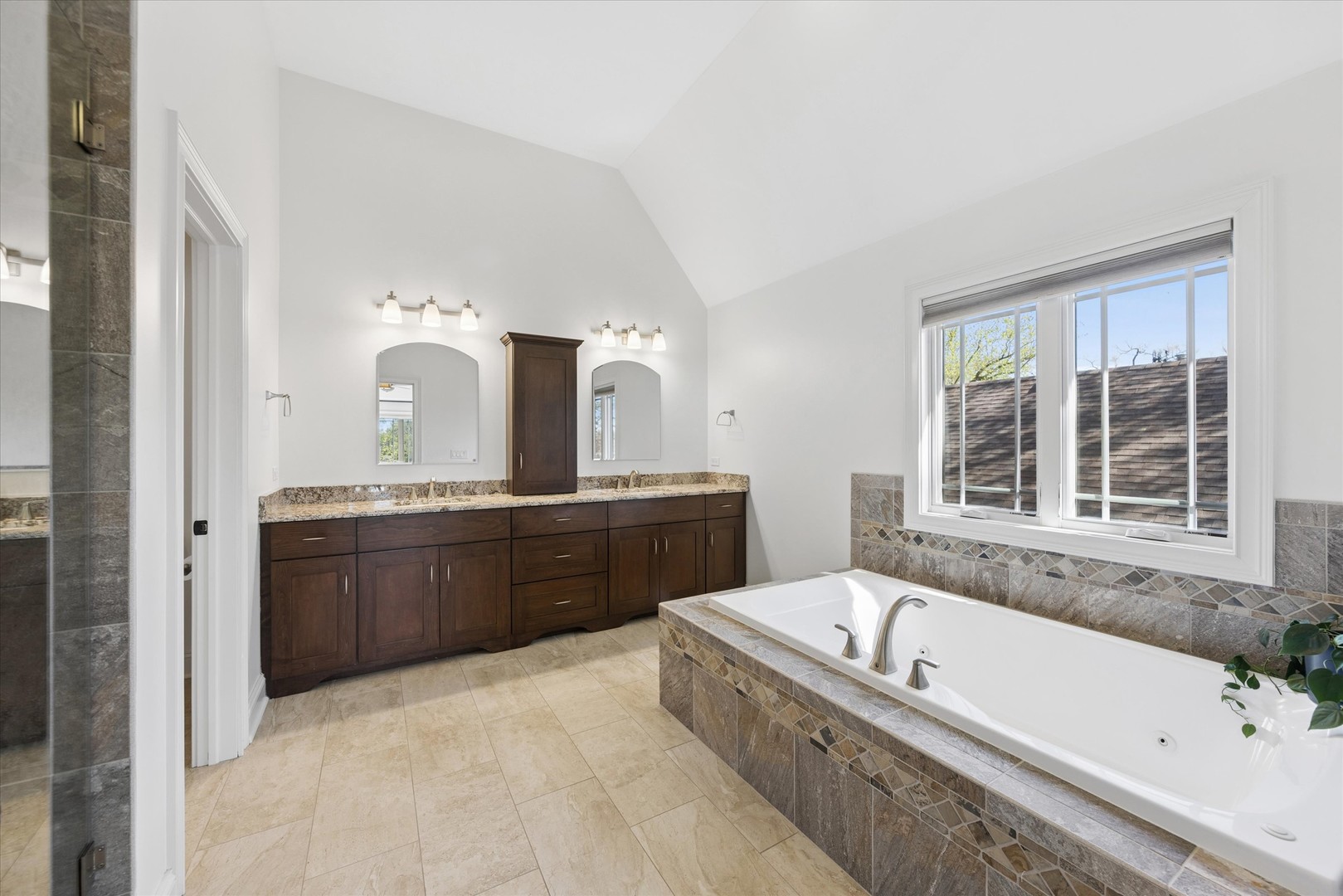 700 S Swain Avenue, Elmhurst, IL 60126