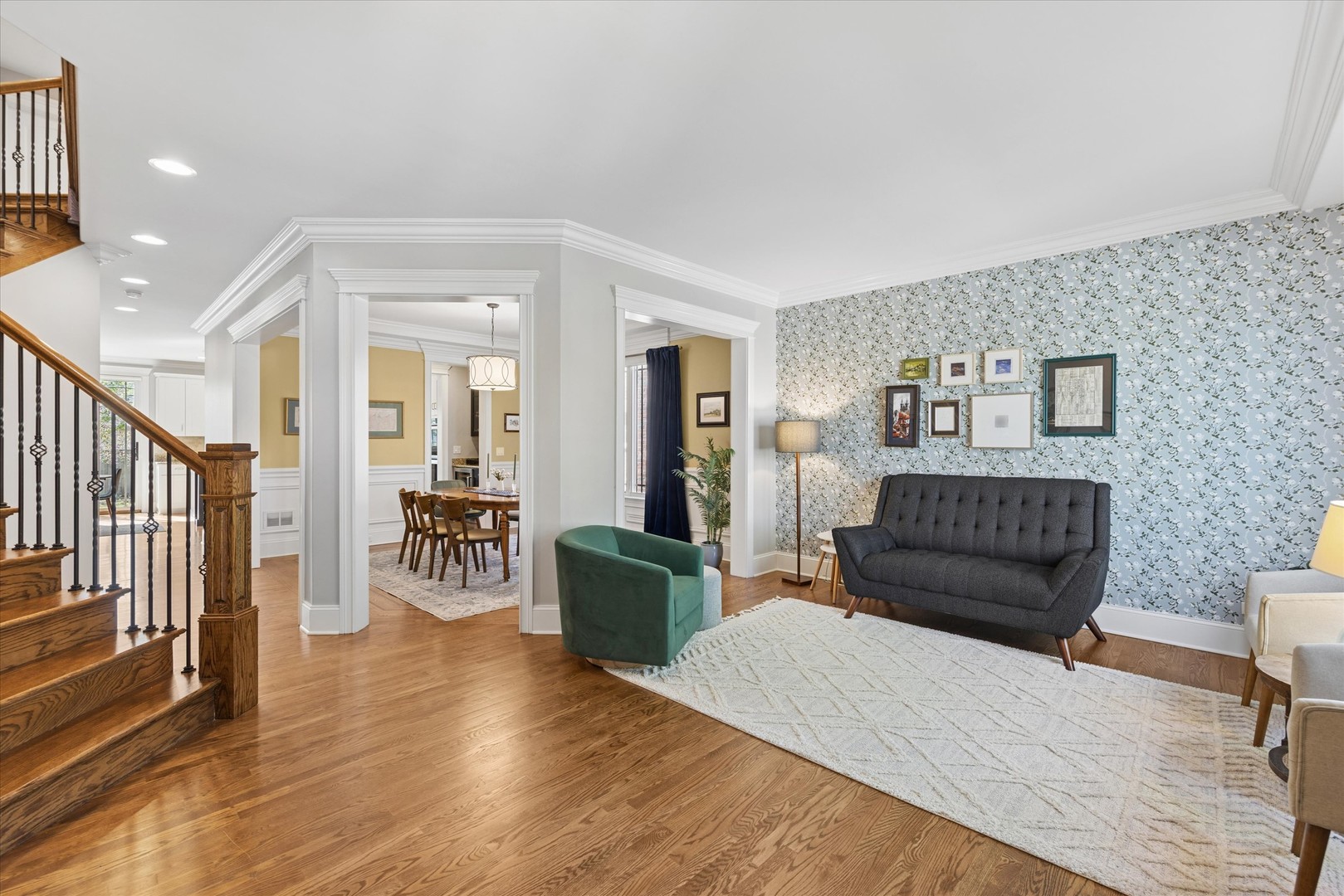 700 S Swain Avenue, Elmhurst, IL 60126