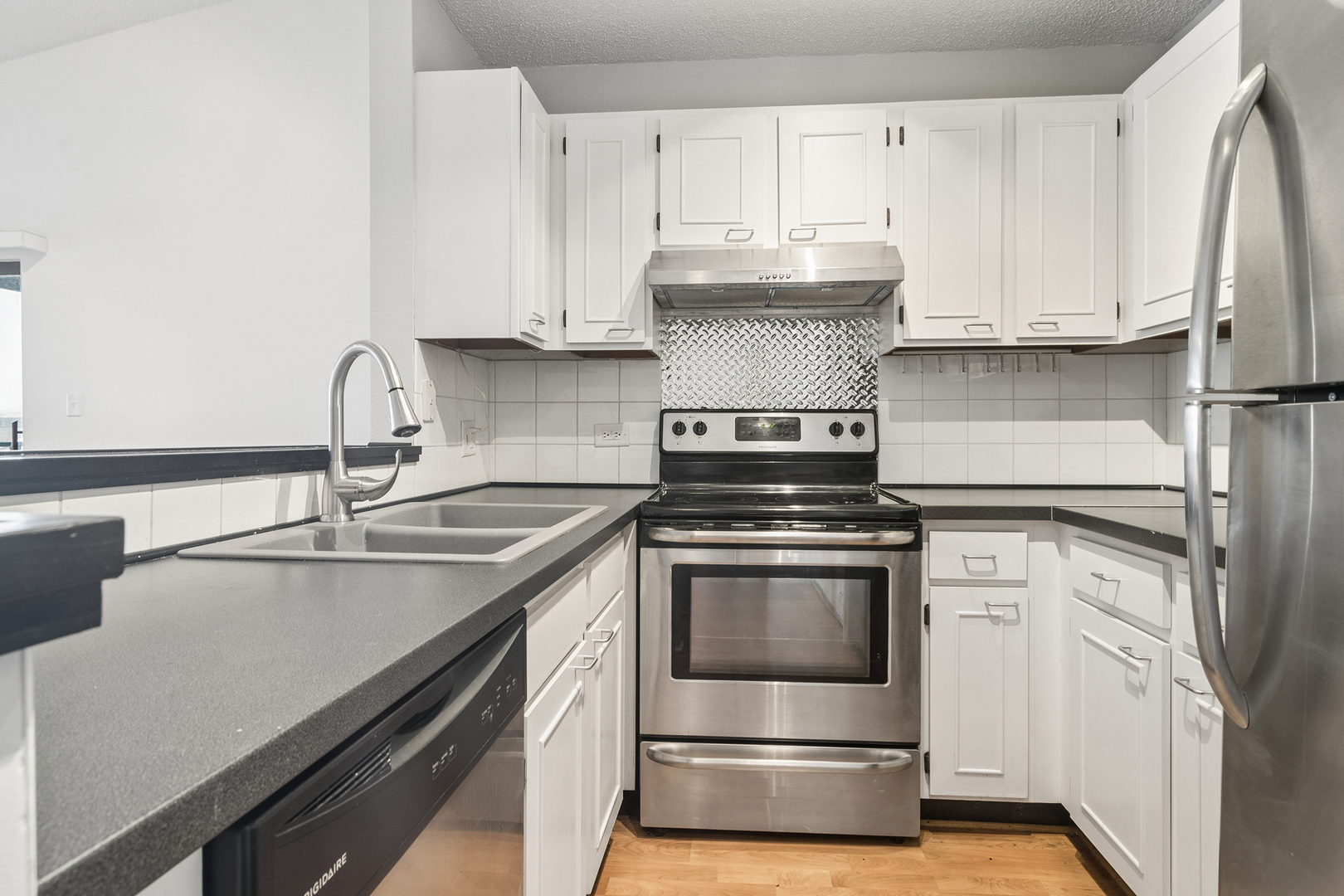 2060 N Rand Road #204, Palatine, IL 60074