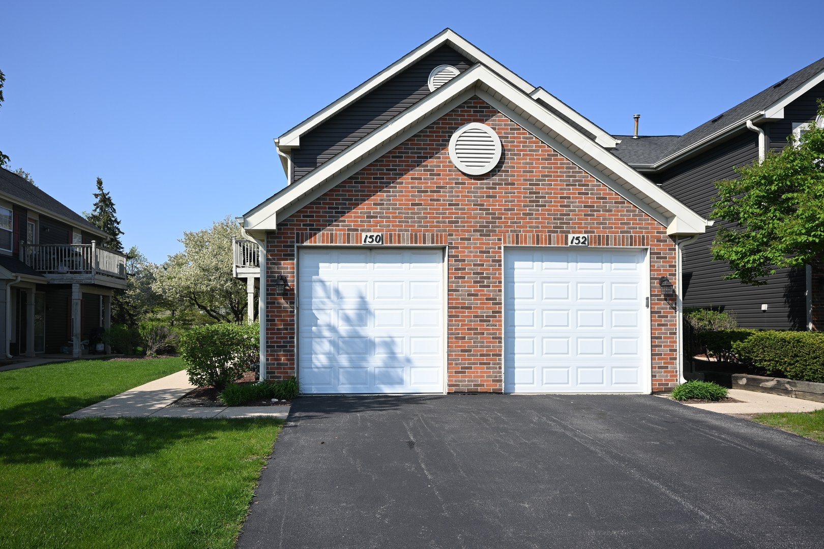 150 E Lake Ridge Drive, Glendale Heights, IL 60139