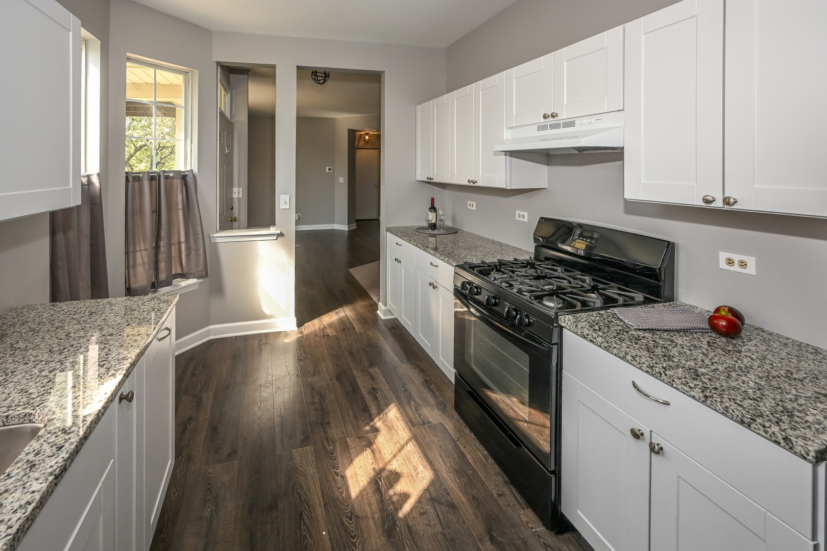 150 E Lake Ridge Drive, Glendale Heights, IL 60139