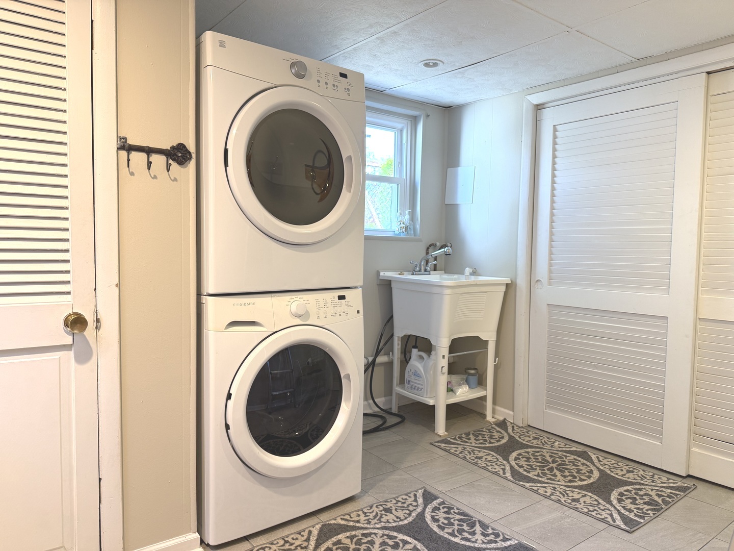 6944 W 106th Place, Worth, IL 60482