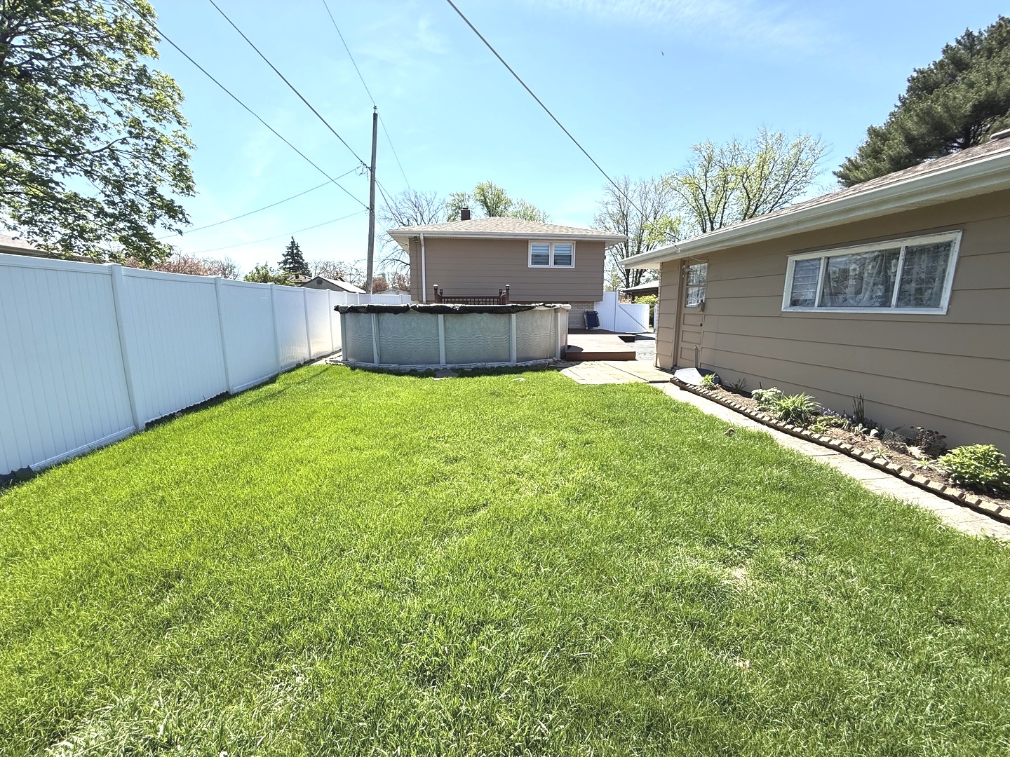 6944 W 106th Place, Worth, IL 60482