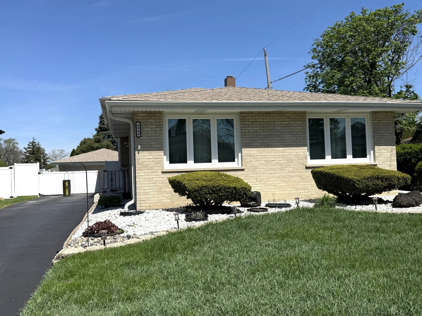 6944 W 106th Place, Worth, IL 60482