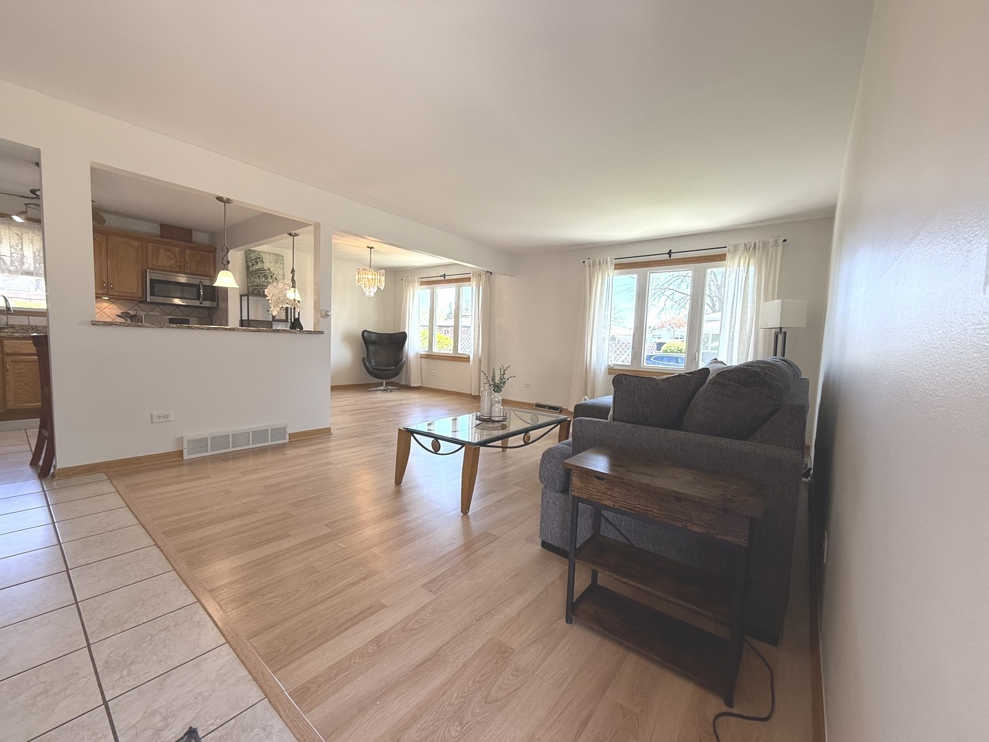 6944 W 106th Place, Worth, IL 60482