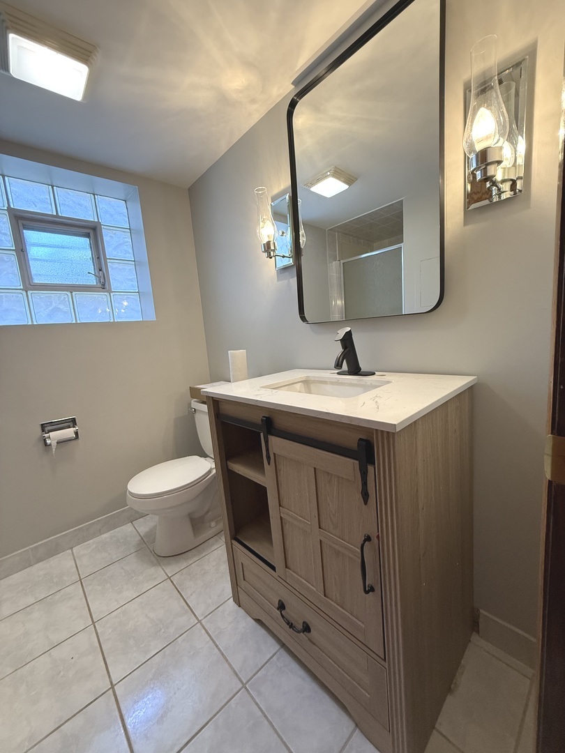 6944 W 106th Place, Worth, IL 60482