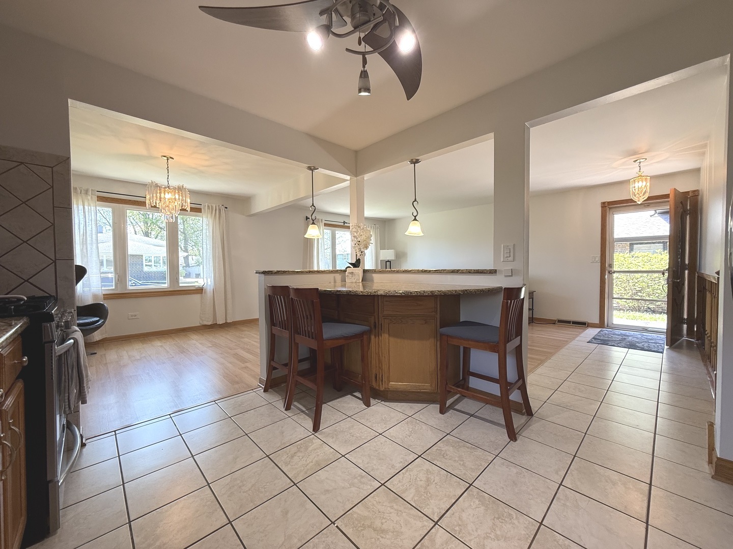 6944 W 106th Place, Worth, IL 60482