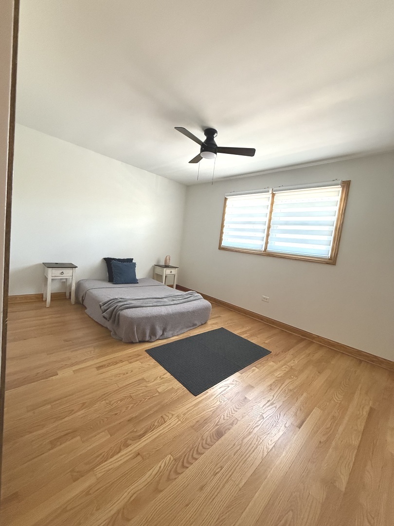 6944 W 106th Place, Worth, IL 60482