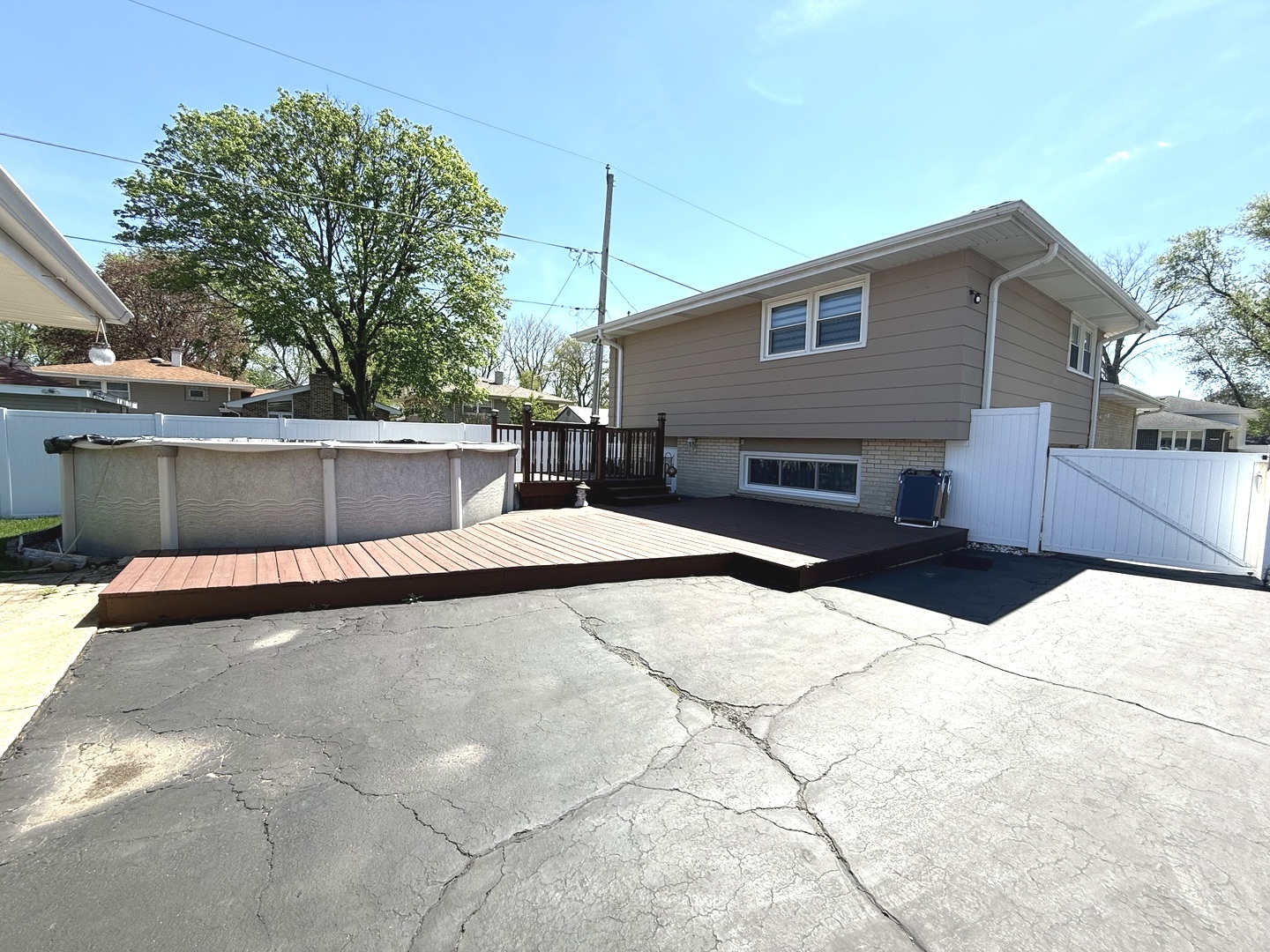 6944 W 106th Place, Worth, IL 60482