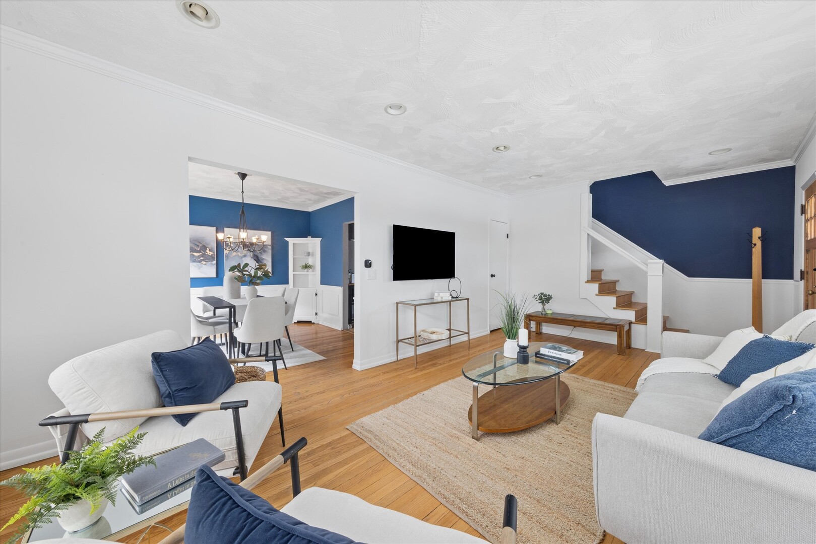 275 W North Avenue, Elmhurst, IL 60126