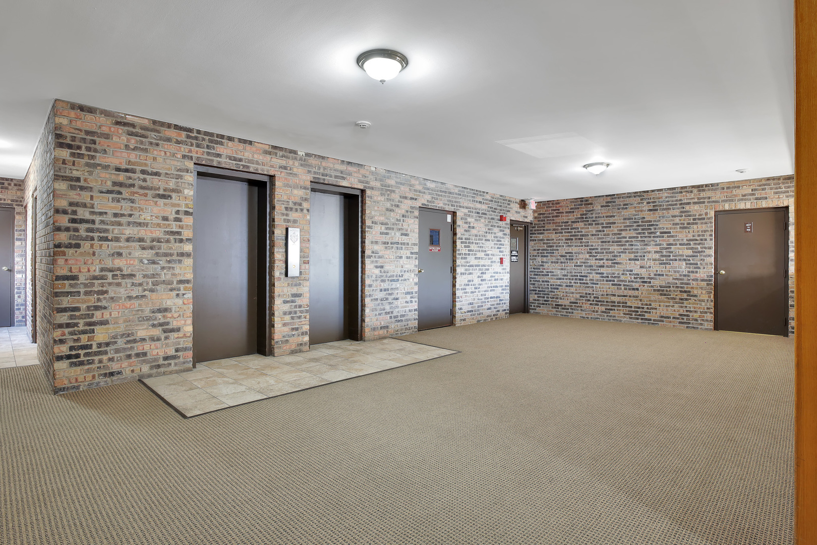 8970 N Parkside Avenue #418, Des Plaines, IL 60016