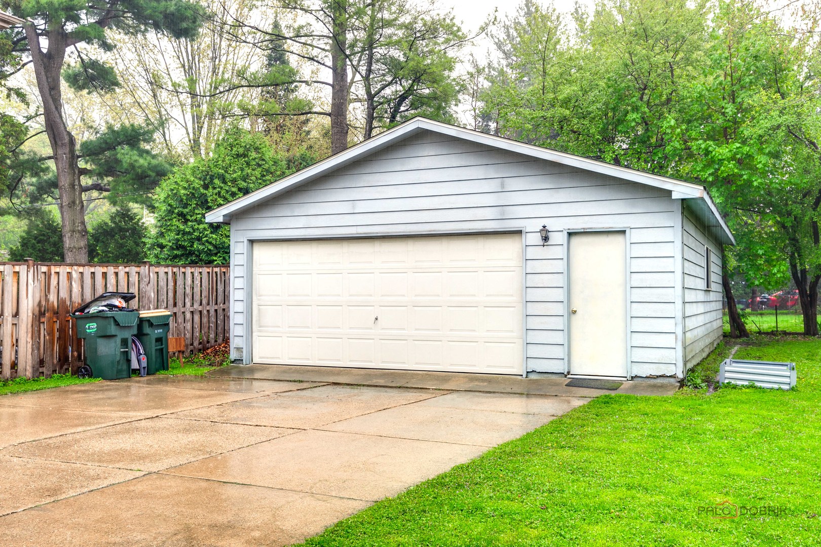 805 E Rockland Road, Libertyville, IL 60048