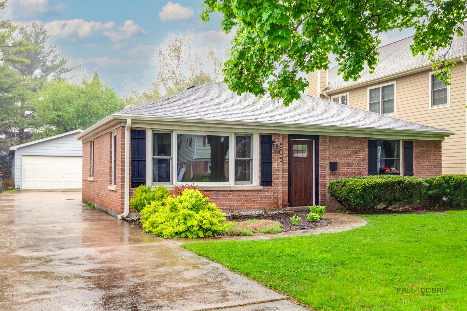 805 E Rockland Road, Libertyville, IL 60048