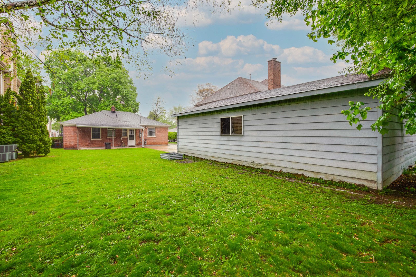 805 E Rockland Road, Libertyville, IL 60048