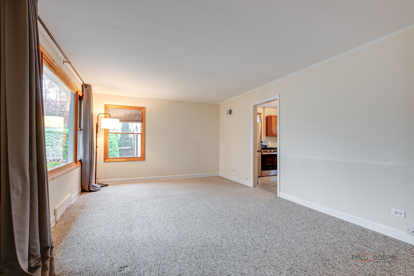 805 E Rockland Road, Libertyville, IL 60048