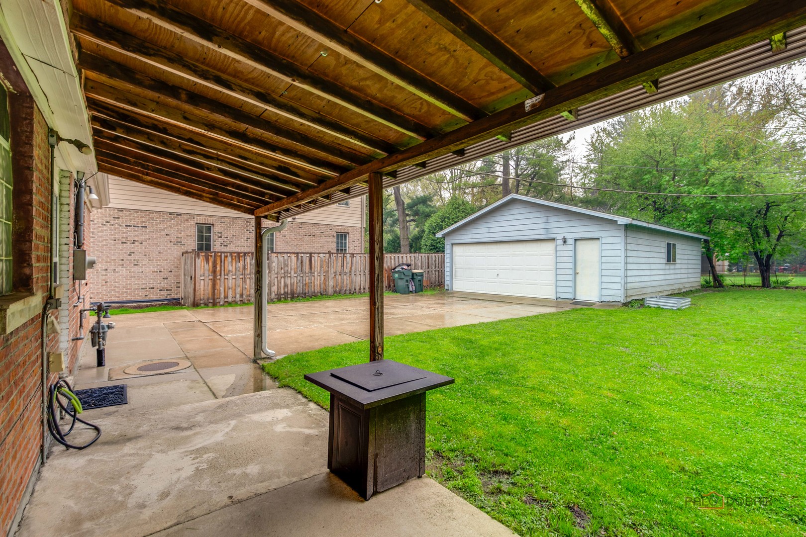 805 E Rockland Road, Libertyville, IL 60048