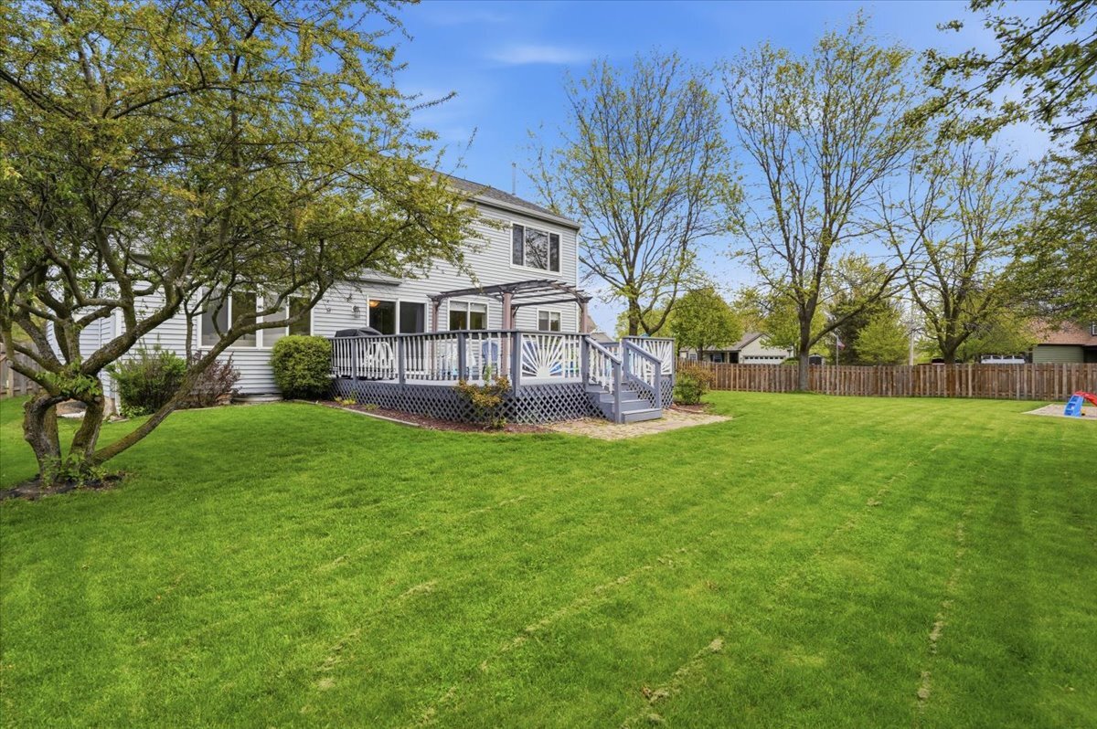 207 Briar Ridge Lane, Lake Villa, IL 60046