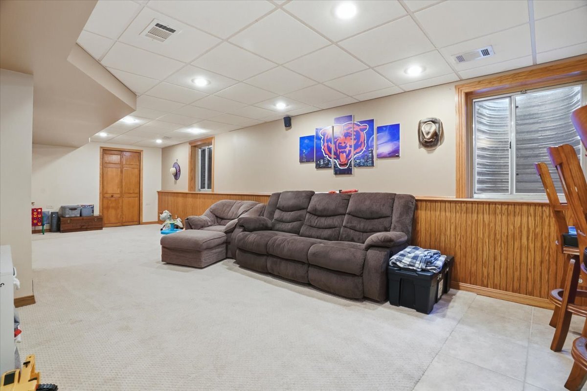 207 Briar Ridge Lane, Lake Villa, IL 60046