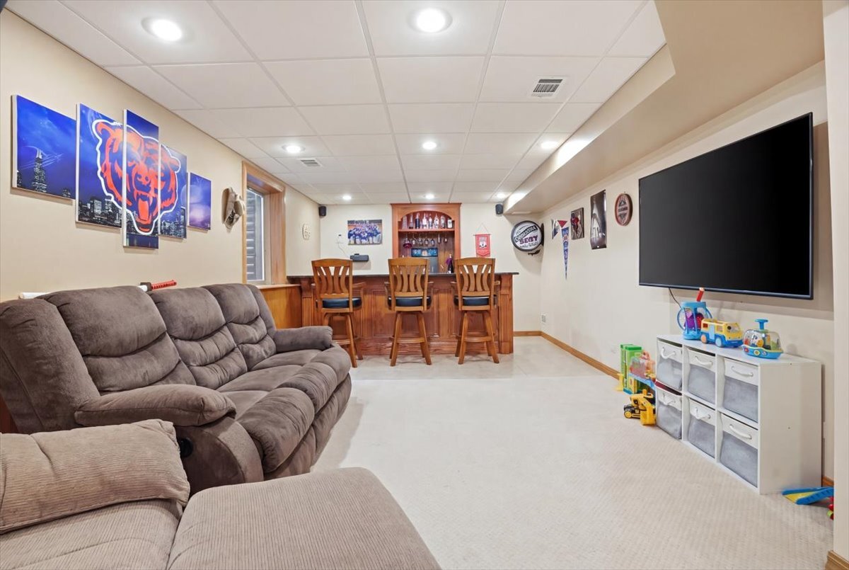 207 Briar Ridge Lane, Lake Villa, IL 60046