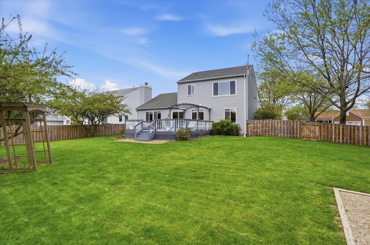 207 Briar Ridge Lane, Lake Villa, IL 60046
